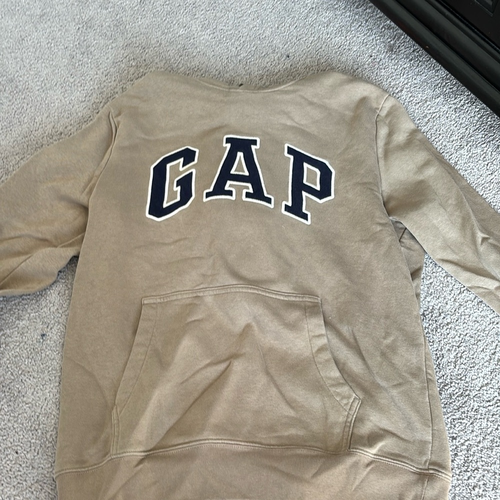 gap hoodie